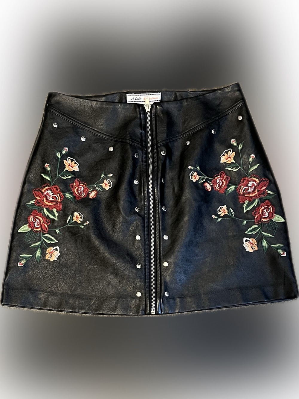 A. Calin by Flying Tomato Black Faux Leather Embroidered Mini Skirt size M